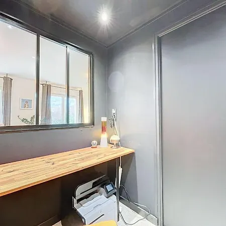 Holiday home Soul Harmony Rouen Maison Neuve Terrasse Parking Riviere Proche Docks, Kindarena Deville-les-Rouen