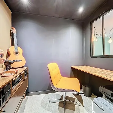 Soul Harmony Rouen Maison Neuve Terrasse Parking Riviere Proche Docks, Kindarena Holiday home *