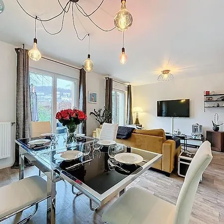 Soul Harmony Rouen Maison Neuve Terrasse Parking Riviere Proche Docks, Kindarena Holiday home *